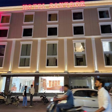 Hotel Santoor バラナシ エクステリア 写真