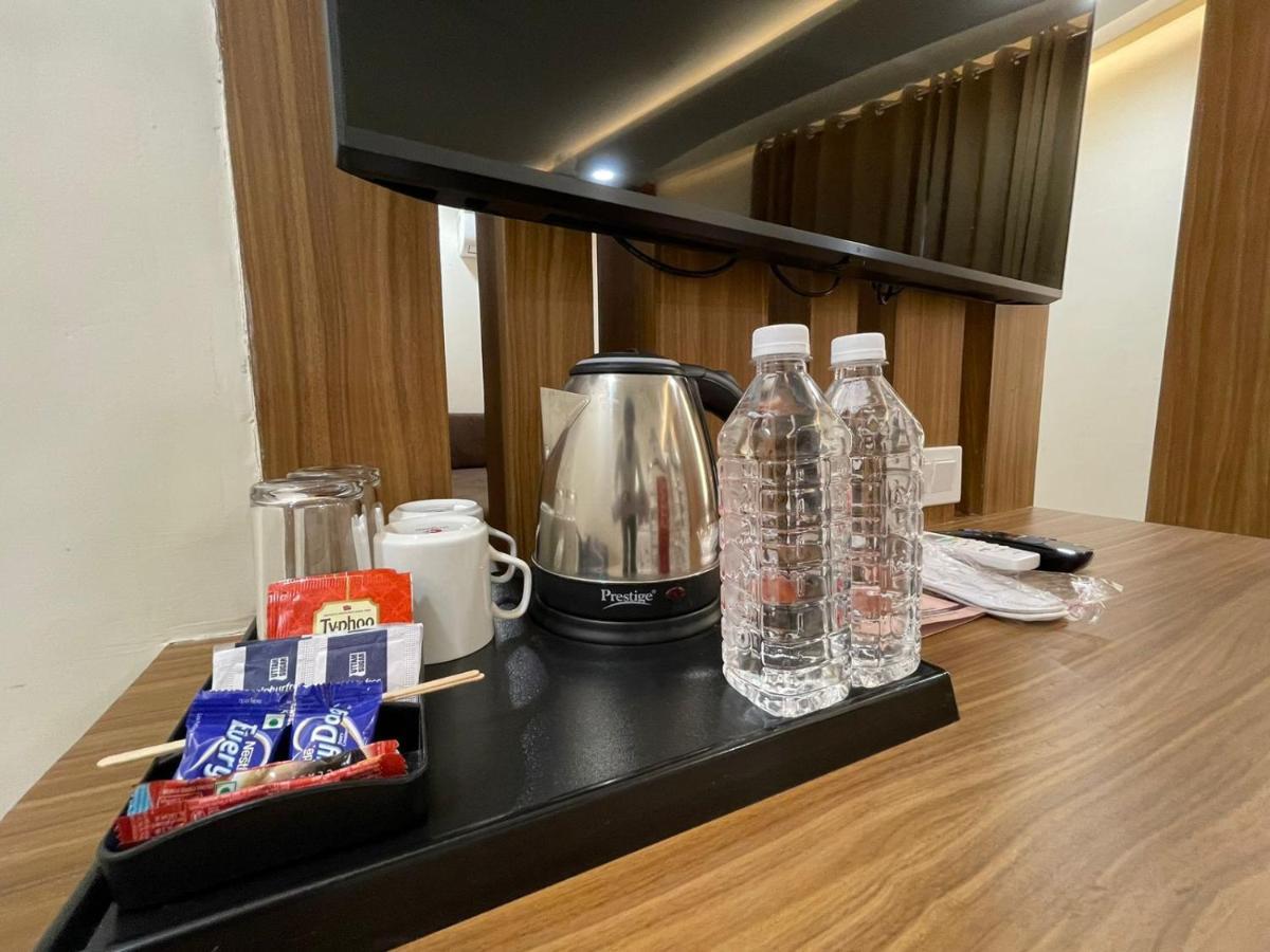 Hotel Santoor バラナシ エクステリア 写真