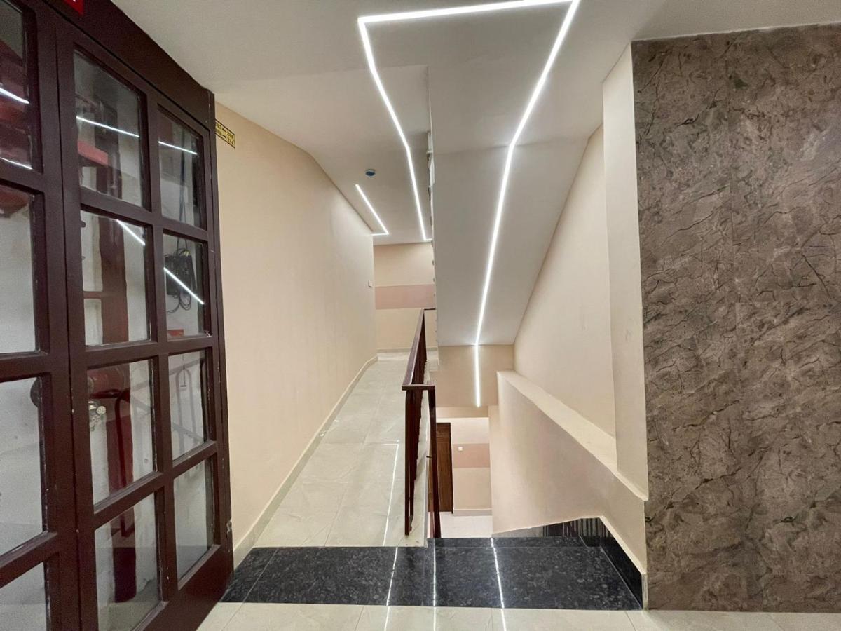 Hotel Santoor バラナシ エクステリア 写真