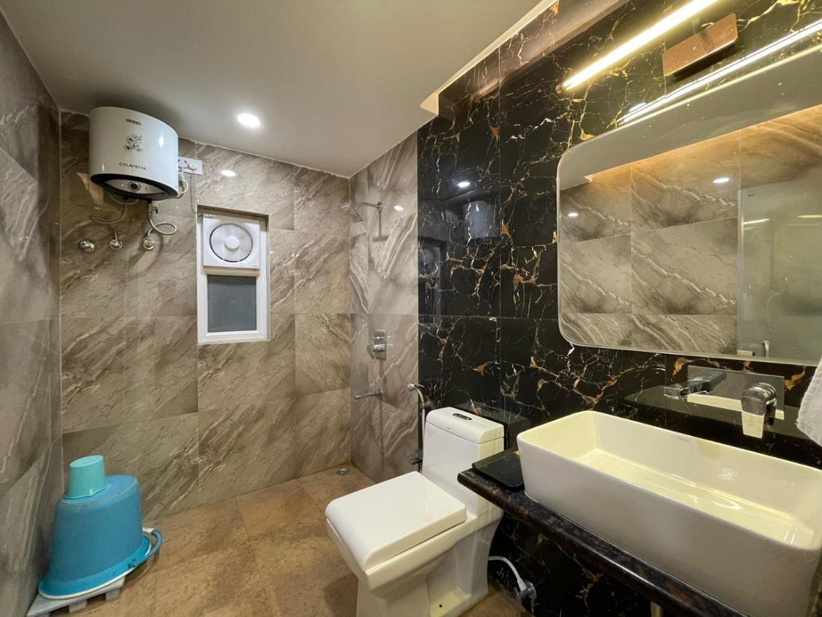Hotel Santoor バラナシ エクステリア 写真