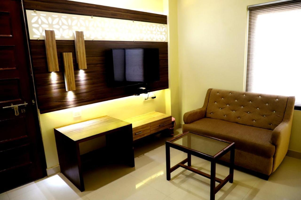 Hotel Santoor バラナシ エクステリア 写真