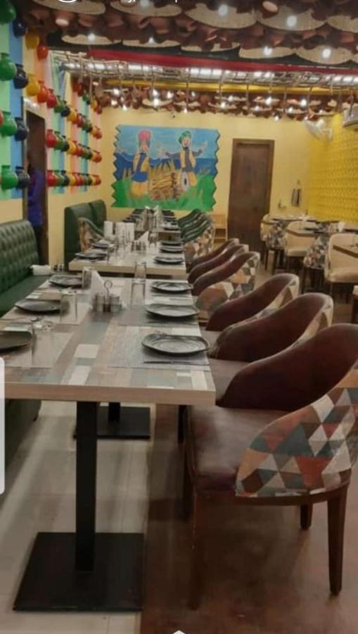 Hotel Santoor バラナシ エクステリア 写真