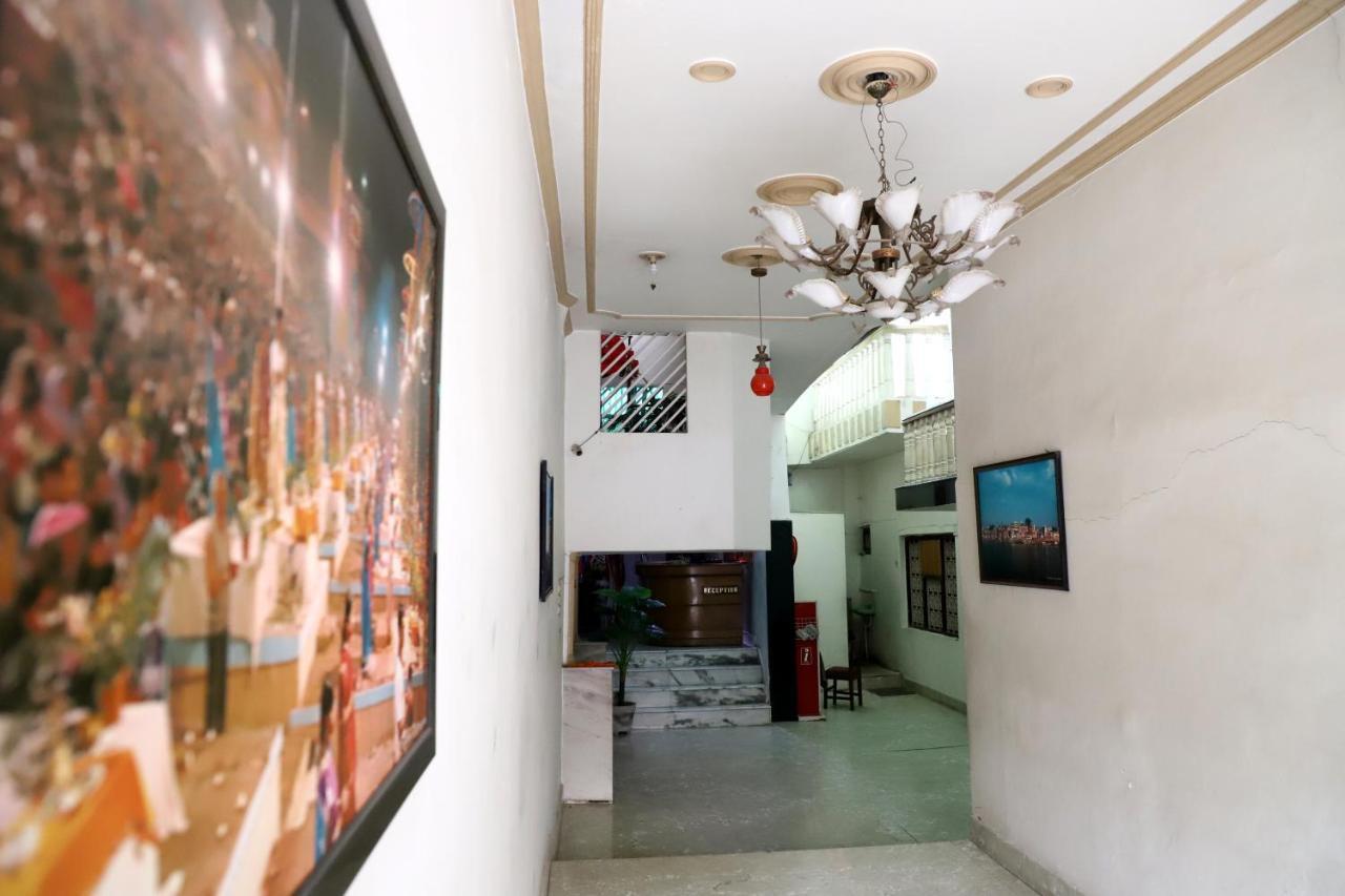 Hotel Santoor バラナシ エクステリア 写真